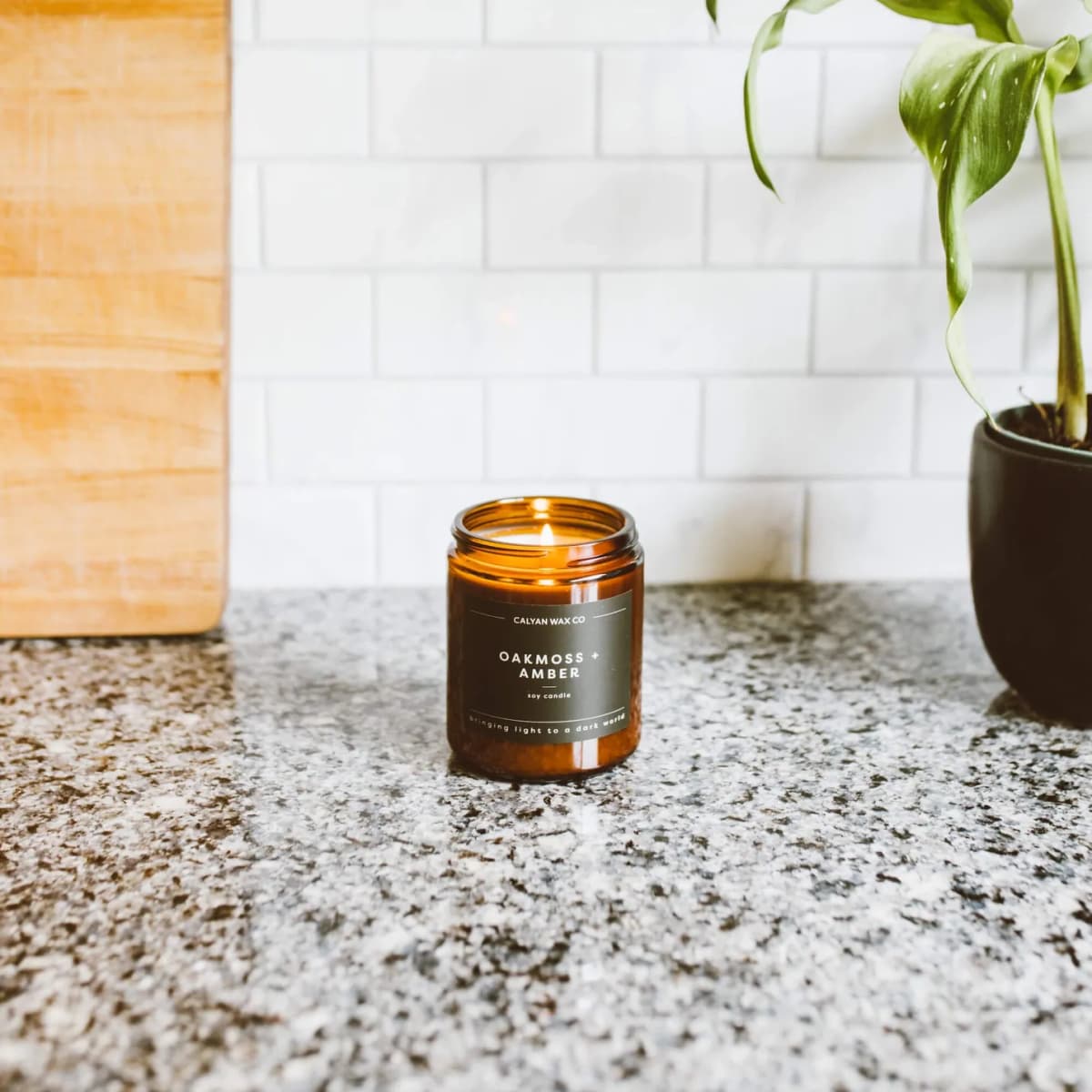 Oakmoss + Amber Amber Jar Soy Candle